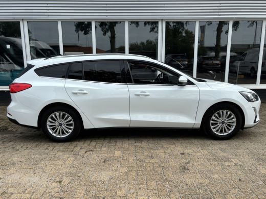 Ford Focus 1.0 EcoBoost Titanium Panodak | Stoel |Stuur Verwarming | Topstaat! ActivLease financial lease