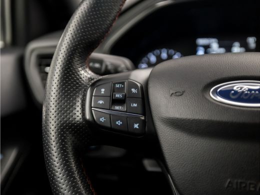 Ford Focus 1.5 EcoBoost ST Line Sport 150Pk Automaat (APPLE CARPLAY, GROOT NAVI, CLIMATE, RODE REMKLAUWEN, C... ActivLease financial lease