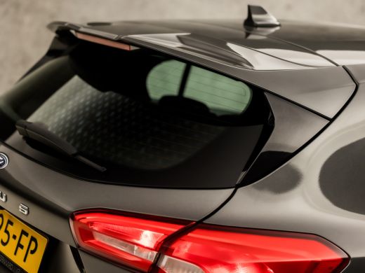 Ford Focus 1.5 EcoBoost ST Line Sport 150Pk Automaat (APPLE CARPLAY, GROOT NAVI, CLIMATE, RODE REMKLAUWEN, C... ActivLease financial lease