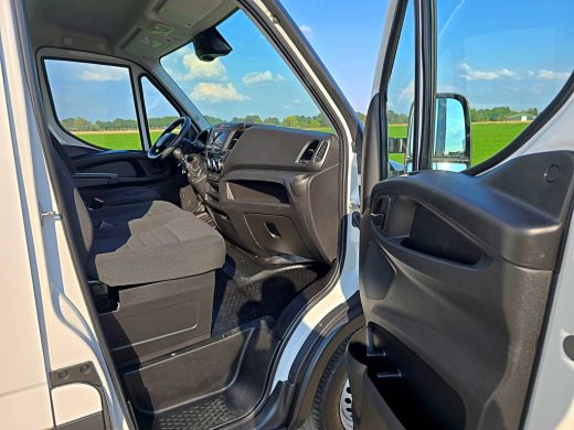 Iveco Daily 35S14V 2.3 352L H2 L2L H2 - 140 Pk - Euro 6 - Airco - Cruise Control ActivLease financial lease