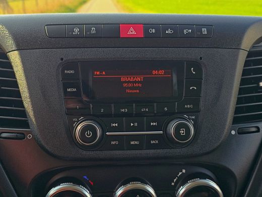 Iveco Daily 35S14V 2.3 352L H2 L2L H2 - 140 Pk - Euro 6 - Airco - Cruise Control ActivLease financial lease