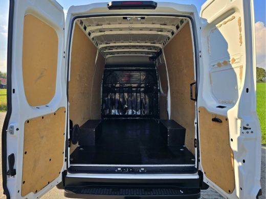 Iveco Daily 35S14V 2.3 352L H2 L2L H2 - 140 Pk - Euro 6 - Airco - Cruise Control ActivLease financial lease