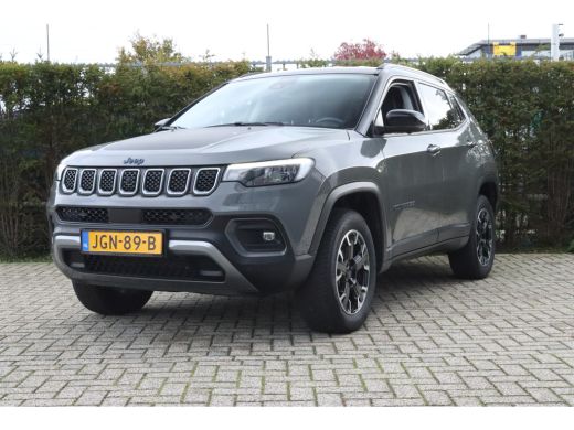 Jeep Compass 4xe 240 Plug-in Hybrid Electric Overland | Achteruitrijcamera | Airco (automatisch) | Apple Carpl...
