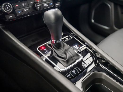 Jeep Compass 4xe 240 Plug-in Hybrid Electric S Automaat 240Pk (GROOT NAVI, APPLE CARPLAY, CAMERA, LEDER, ELEKT... ActivLease financial lease