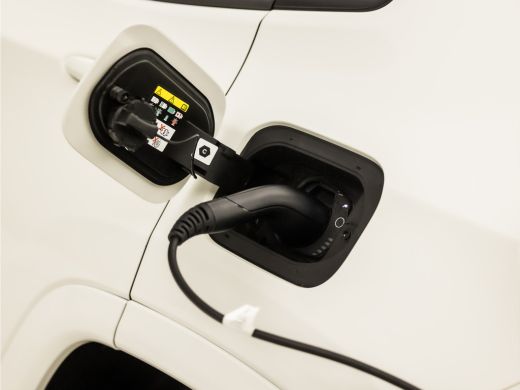 Jeep Compass 4xe 240 Plug-in Hybrid Electric S Automaat 240Pk (GROOT NAVI, APPLE CARPLAY, CAMERA, LEDER, ELEKT... ActivLease financial lease