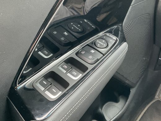 Kia Niro 1.6 GDi Hybrid DynamicLine 1Eig Trekhaak Nav/Cam Adap.Cruise Carplay NL-Auto! ActivLease financial lease