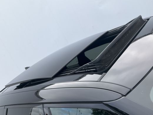 Land Rover Range Rover Velar 2.0 I4 Turbo AWD R-Dynamic Pano HUD Meridian Leer Stuur/Stoelverw Memory VOL! ActivLease financial lease