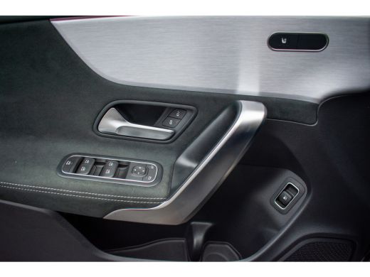 Mercedes-Benz CLA Shooting Brake 250 e Business Solution AMG Limited -Trekhaak-Navi-Led-Carplay- ActivLease financial lease