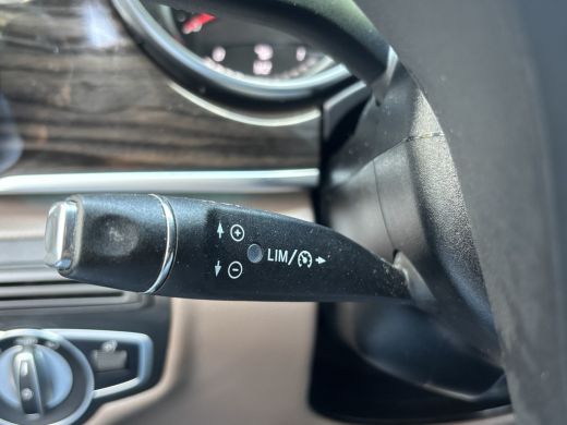 Mercedes-Benz V-Klasse 250d Extra Lang Avantgarde Edition | VIP | AMG Pakket | Sport onderstel ActivLease financial lease