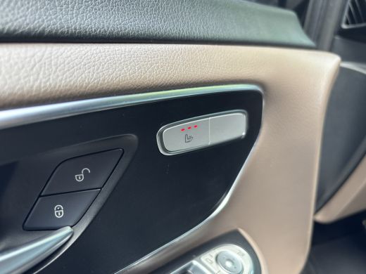 Mercedes-Benz V-Klasse 250d Extra Lang Avantgarde Edition | VIP | AMG Pakket | Sport onderstel ActivLease financial lease