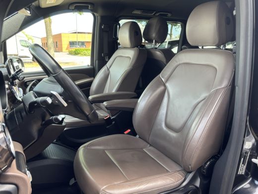 Mercedes-Benz V-Klasse 250d Extra Lang Avantgarde Edition | VIP | AMG Pakket | Sport onderstel ActivLease financial lease
