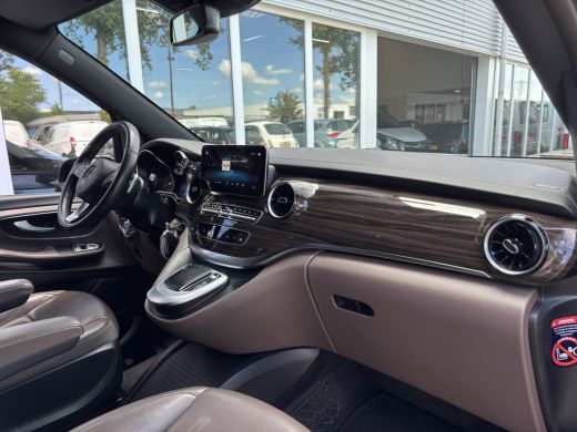 Mercedes-Benz V-Klasse 250d Extra Lang Avantgarde Edition | VIP | AMG Pakket | Sport onderstel ActivLease financial lease