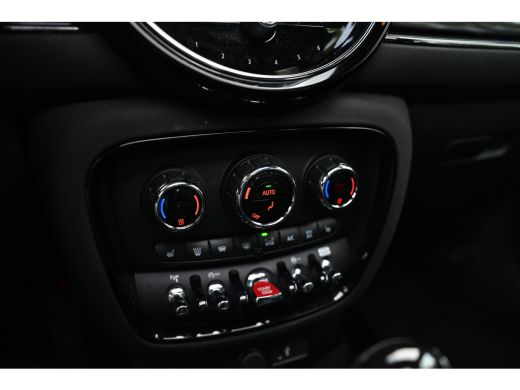Mini Clubman Cooper Automaat / Panoramadak / Achteruitrijcamera / Comfort Access / LED / Stoelverwarming / Har... ActivLease financial lease