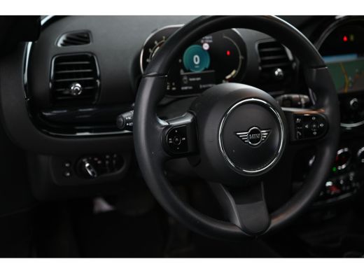 Mini Clubman Cooper Automaat / Panoramadak / Achteruitrijcamera / Comfort Access / LED / Stoelverwarming / Har... ActivLease financial lease