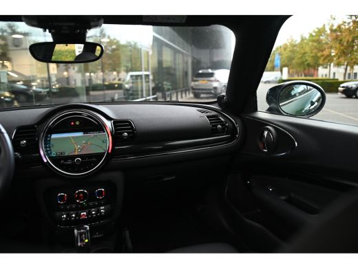 Mini Clubman Cooper Automaat / Panoramadak / Achteruitrijcamera / Comfort Access / LED / Stoelverwarming / Har... ActivLease financial lease