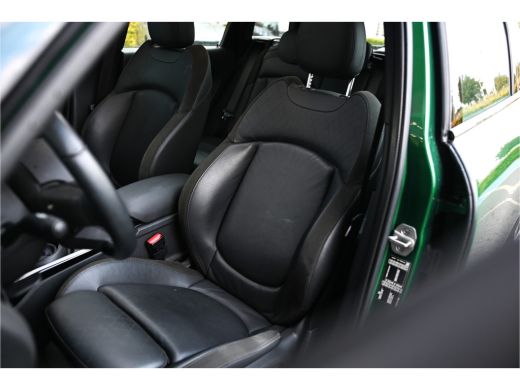 Mini Clubman Cooper Automaat / Panoramadak / Achteruitrijcamera / Comfort Access / LED / Stoelverwarming / Har... ActivLease financial lease