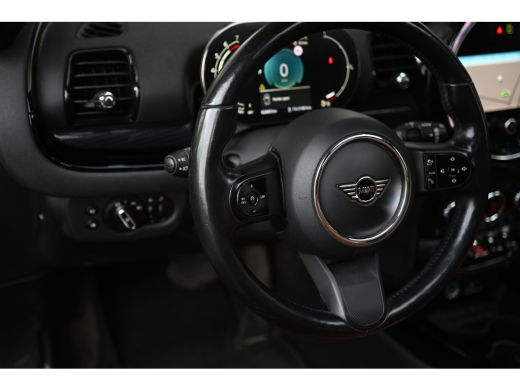 Mini Clubman Cooper Automaat / Panoramadak / Achteruitrijcamera / Comfort Access / Stuurverwarming / LED / Com... ActivLease financial lease