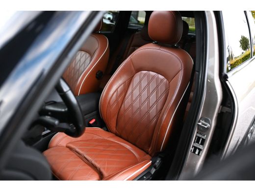 Mini Clubman Cooper Automaat / Panoramadak / Achteruitrijcamera / Comfort Access / Stuurverwarming / LED / Com... ActivLease financial lease