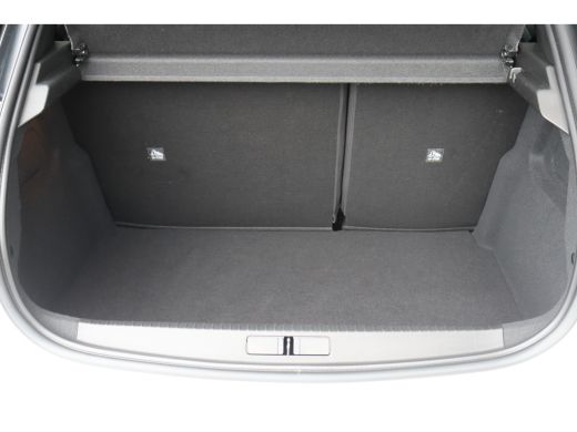 Opel Corsa 1.2 TURBO 100PK 5-DRS ELEGANCE GS-LINE / NAVI / LEDER / CLIMA / LED / PDC / 17" LMV / UNIEK / CAM... ActivLease financial lease