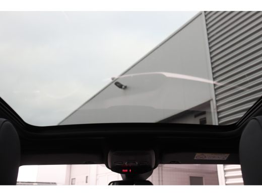 Opel Corsa 1.2 TURBO 100PK 5-DRS ELEGANCE GS-LINE / NAVI / LEDER / CLIMA / LED / PDC / 17" LMV / UNIEK / CAM... ActivLease financial lease