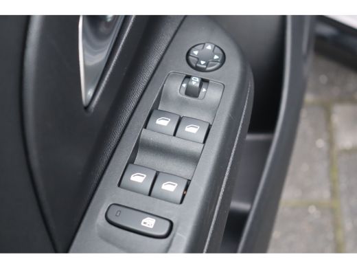 Opel Corsa 1.2 TURBO 100PK 5-DRS LEVEL 4 GS-LINE / NAVI / LEDER / CLIMA / LED / PDC / 16" LMV / UNIEK / CAME... ActivLease financial lease