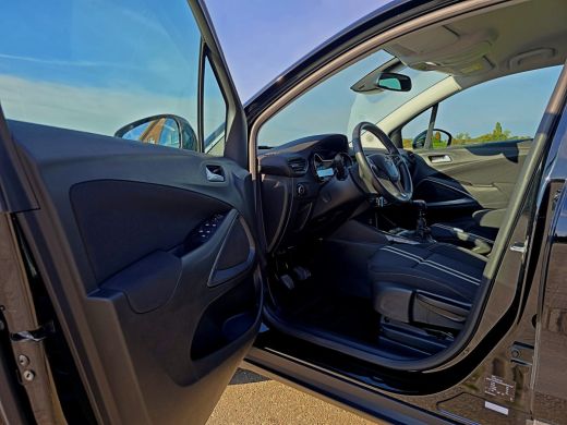 Opel Crossland 1.2 Turbo Elegance - 110 Pk - Euro 6 - Navi - ParkeerCamera - Cruise Control - AC ActivLease financial lease