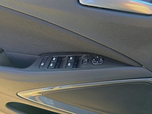 Opel Crossland 1.2 Turbo Elegance - 110 Pk - Euro 6 - Navi - ParkeerCamera - Cruise Control - AC ActivLease financial lease