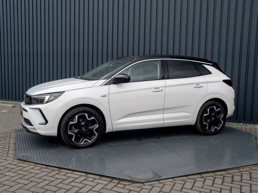 Opel Grandland 1.2 Turbo Ultimate | Led Matrix | Elk A-klep | Keyless | Prijs Rijklaar!! ActivLease financial lease
