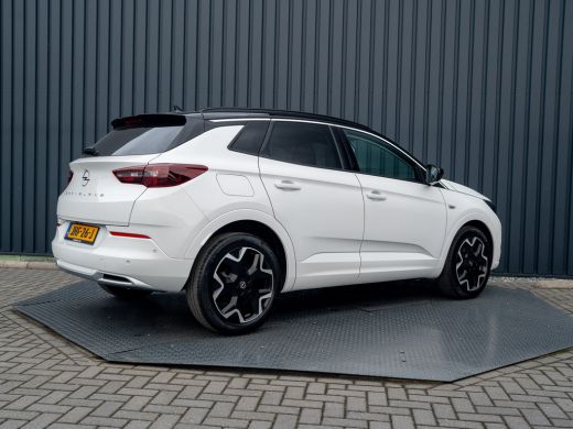 Opel Grandland 1.2 Turbo Ultimate | Led Matrix | Elk A-klep | Keyless | Prijs Rijklaar!! ActivLease financial lease