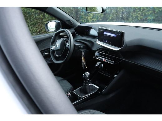 Peugeot 2008 1.2 PureTech 100 Allure Camera Achter l NL auto l Climate control ActivLease financial lease