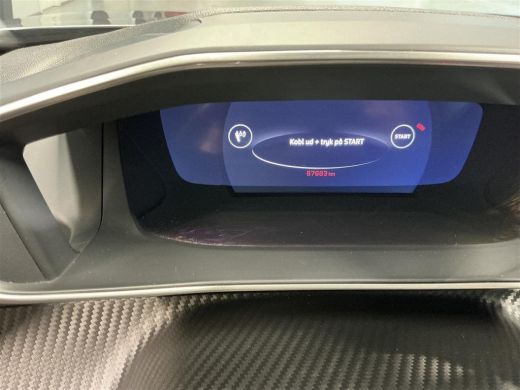 Peugeot 2008 1.2 PureTech Allure Camera | Afneembare Trekhaak | Stoelverwarming | Leder/Stof | Cruise | Climat... ActivLease financial lease