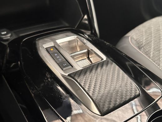 Peugeot 208 Hybrid 136 e-DCS6 Allure Camera Voor + Achter | Leder/Stof | Digitaal Dashboard | Parkeersensoren... ActivLease financial lease