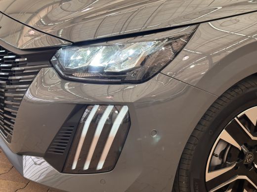 Peugeot 208 Hybrid 136 e-DCS6 Allure Camera Voor + Achter | Leder/Stof | Digitaal Dashboard | Parkeersensoren... ActivLease financial lease