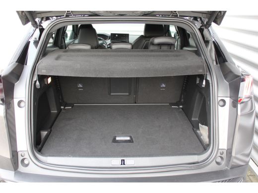 Peugeot 3008 1.2 PURETECH 130PK GT PACK AUTOMAAT / NAVI / LEDER / CLIMA / PDC / 19" LMV / CAMERA / BLACK PACK ... ActivLease financial lease