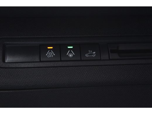 Peugeot 3008 1.2 PURETECH 130PK GT PACK AUTOMAAT / NAVI / LEDER / CLIMA / PDC / 19" LMV / CAMERA / BLACK PACK ... ActivLease financial lease