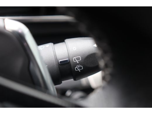 Peugeot 5008 1.2 PURETECH 130PK 7-ZITS ALLURE PACK AUTOMAAT / NAVI / LEDER / CLIMA / PDC / 18" LMV / CAMERA / ... ActivLease financial lease