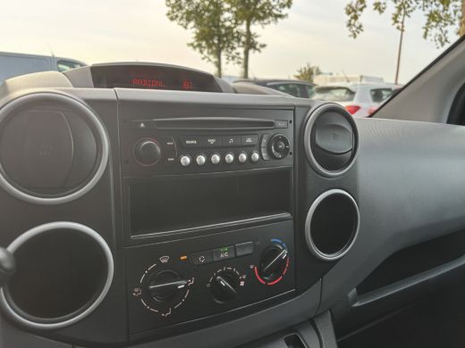 Peugeot Partner 120 1.6 BlueHDi 75 L1 Profit+ | Schuifdeur Rechts | Airco | Elektrische Ramen ActivLease financial lease
