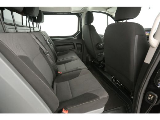 Renault Trafic 2.0 dCi T29 L2H1 | DC | Airco | Cruise | Trekh. | Navi | Imperiaal | Parkeersens. ActivLease financial lease