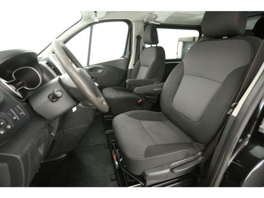 Renault Trafic 2.0 dCi T29 L2H1 | DC | Airco | Cruise | Trekh. | Navi | Imperiaal | Parkeersens. ActivLease financial lease