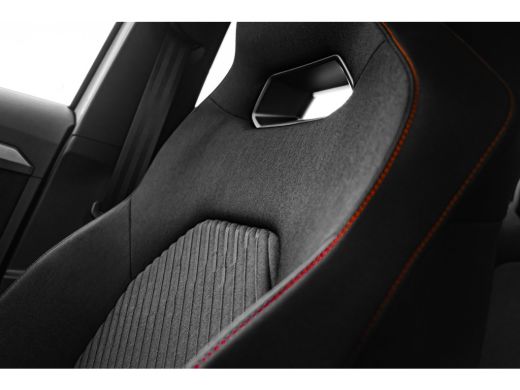 Seat Arona FR Anniversary | Achteruitrijcamera | Airconditioning automatisch met 2-zone-temperatuurregeling ... ActivLease financial lease