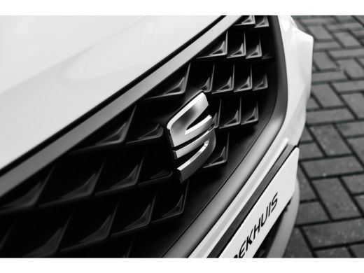 Seat Arona FR Anniversary | Achteruitrijcamera | Airconditioning automatisch met 2-zone-temperatuurregeling ... ActivLease financial lease