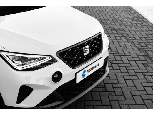 Seat Arona FR Anniversary | Achteruitrijcamera | Airconditioning automatisch met 2-zone-temperatuurregeling ... ActivLease financial lease