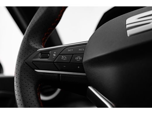 Seat Arona FR Anniversary | Achteruitrijcamera | Airconditioning automatisch met 2-zone-temperatuurregeling ... ActivLease financial lease