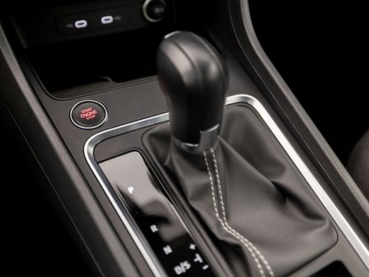 Seat Ateca 1.5 TSI Sport 150Pk Automaat (APPLE CARPLAY, GROOT NAVI, BEATS AUDIO, STUUR/STOELVERWARMING, SPOR... ActivLease financial lease