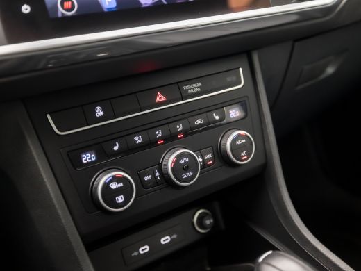 Seat Ateca 1.5 TSI Sport 150Pk Automaat (APPLE CARPLAY, GROOT NAVI, BEATS AUDIO, STUUR/STOELVERWARMING, SPOR... ActivLease financial lease