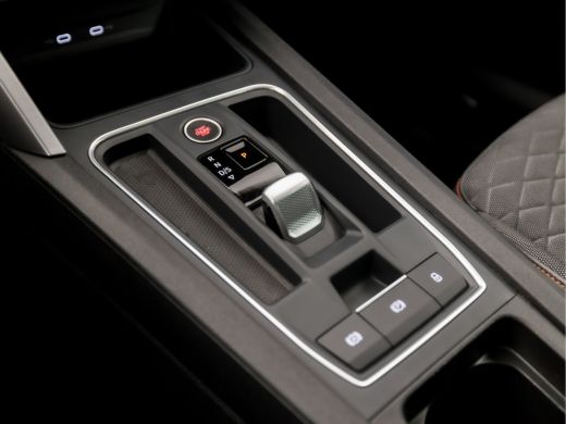 Seat Leon 1.5 TSI FR Sport Automaat (SCHUIFDAK, APPLE CARPLAY, VIRTUAL COCKPIT, CAMERA, STOEL/STUURVERWARMI... ActivLease financial lease