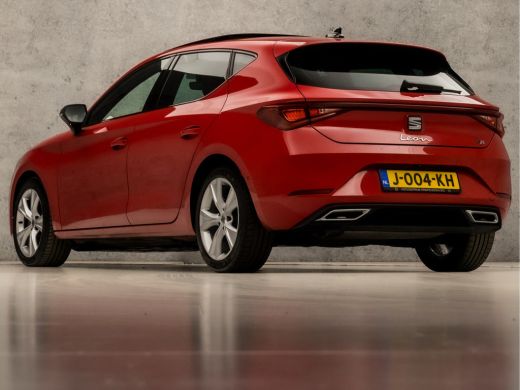 Seat Leon 1.5 TSI FR Sport Automaat (SCHUIFDAK, APPLE CARPLAY, VIRTUAL COCKPIT, CAMERA, STOEL/STUURVERWARMI... ActivLease financial lease