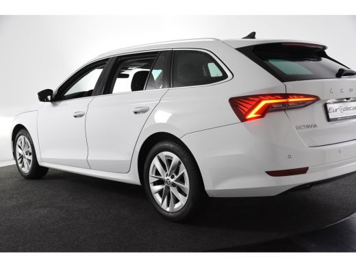 Skoda Octavia Combi DSG *1ste Eigenaar*Navigatie*Stoelverwarming* ActivLease financial lease