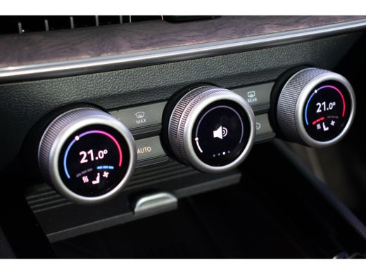 Skoda Superb Combi 1.5 TSI MHEV Business Edition -Pano-LED-Keyless-Stoelvent en mass.-ACC- ActivLease financial lease