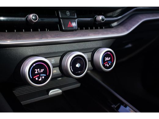 Skoda Superb Combi 1.5 TSI MHEV Business Edition -Pano-LED-Keyless-Stoelvent en mass.-ACC- ActivLease financial lease